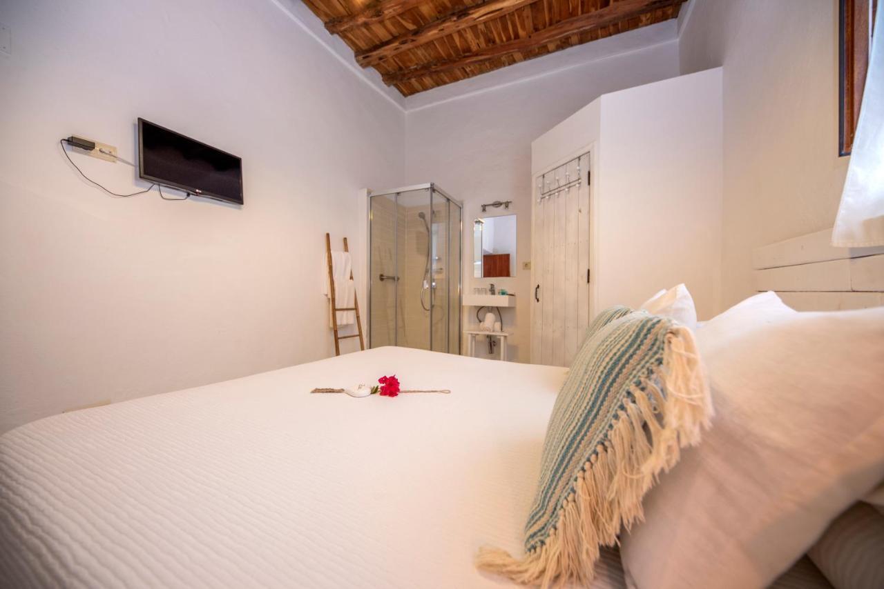 Agroturismo Can Cosmi Prats Santa Gertrudis  Habitación foto
