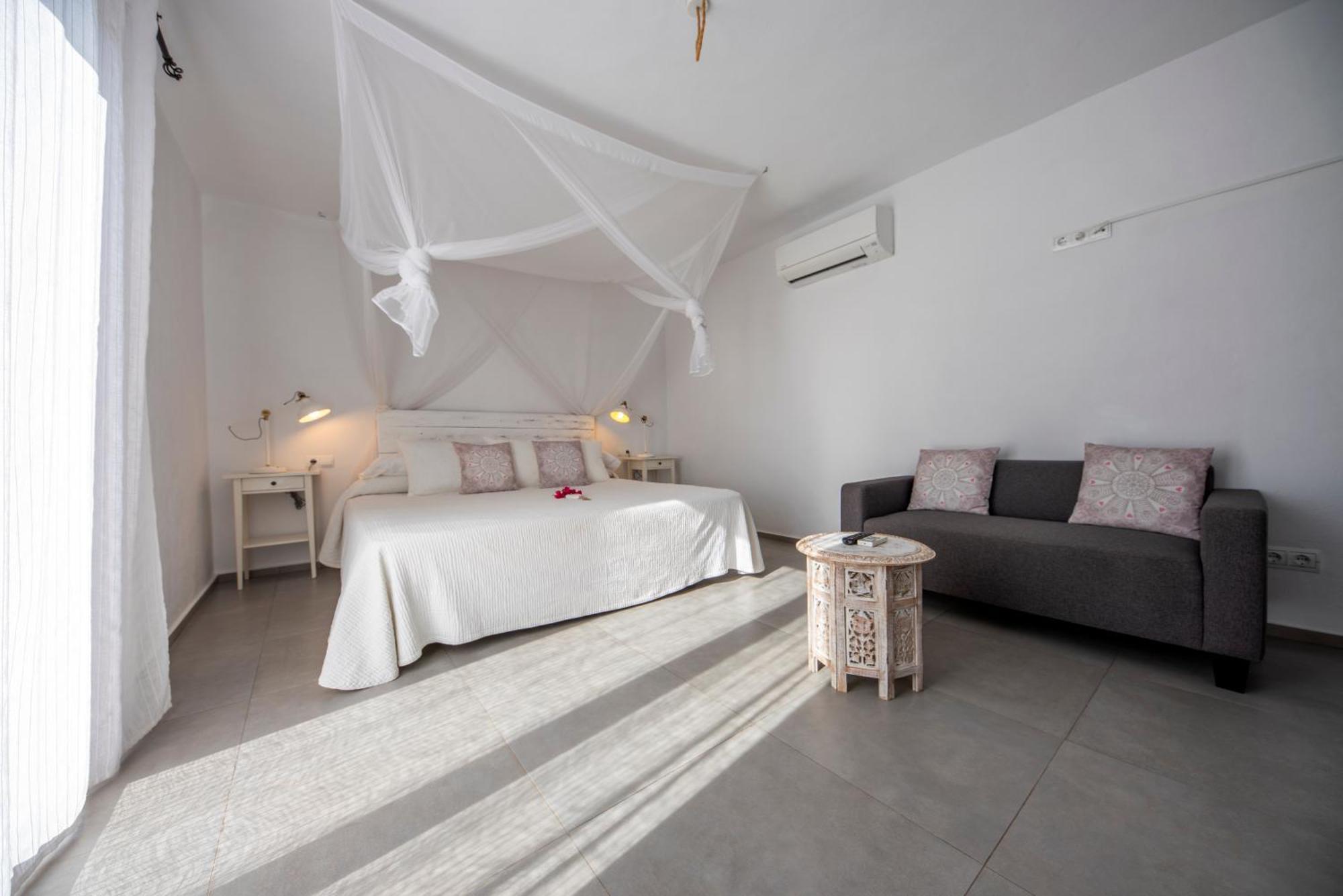 Agroturismo Can Cosmi Prats Santa Gertrudis  Habitación foto