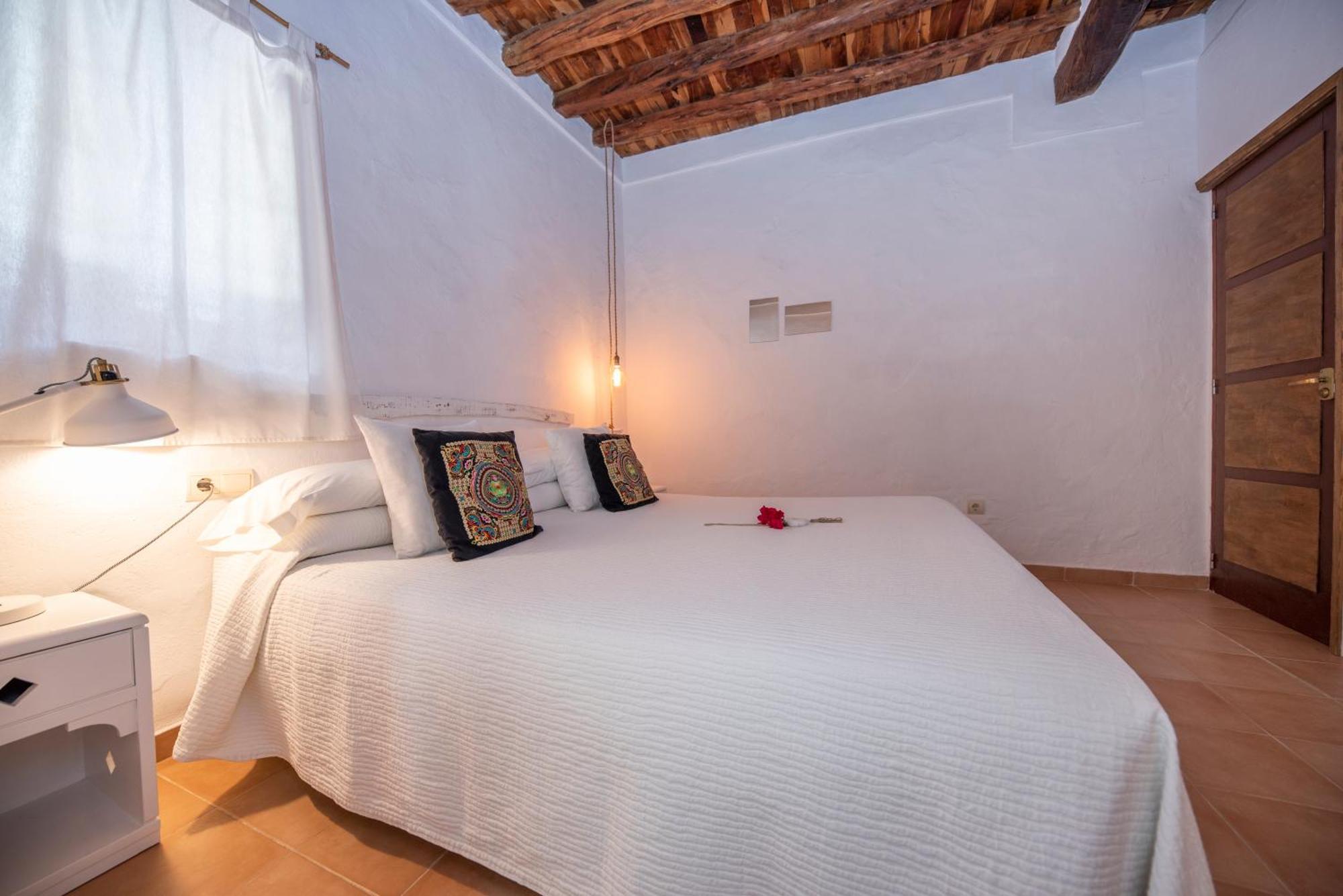 Agroturismo Can Cosmi Prats Santa Gertrudis  Habitación foto
