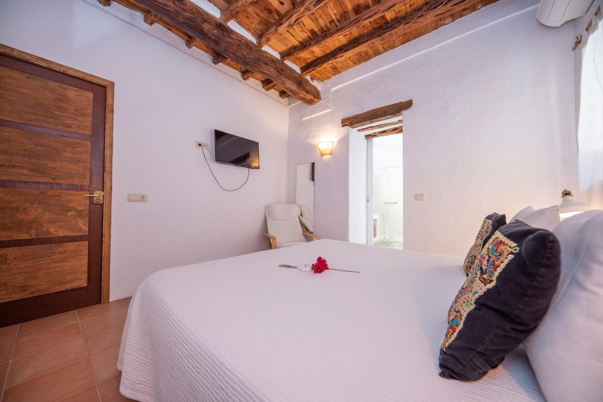 Agroturismo Can Cosmi Prats Santa Gertrudis  Habitación foto